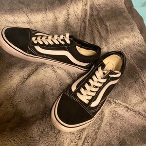 Black vans old skool
